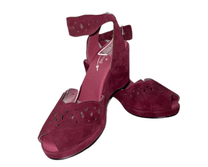 Sophia - Burgundy Suede
