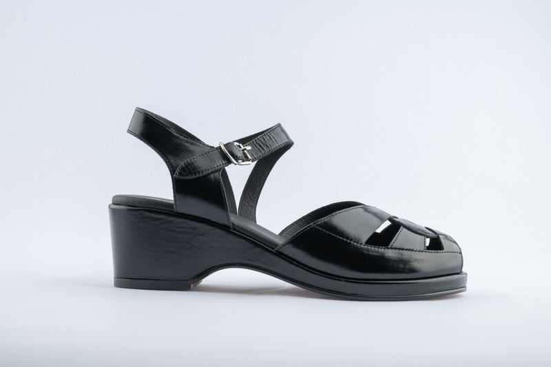 Edith  - Shiny Black Leather
