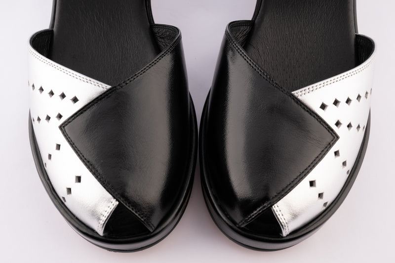 Flora - Black/Silver Leather