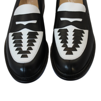 Tupelo - Black/White Leather